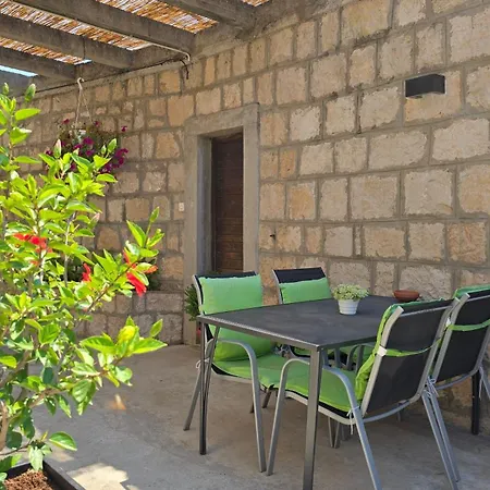Stone Nest Apartment